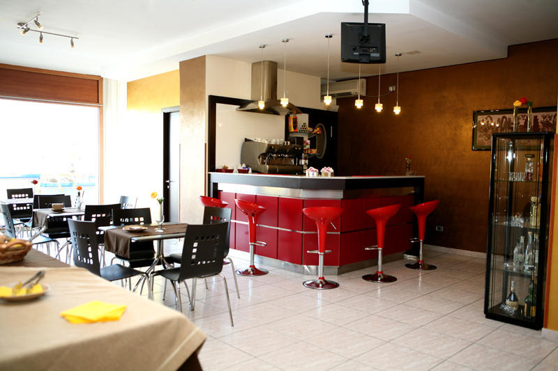 Tea Palace Hotel Casapulla Екстериор снимка